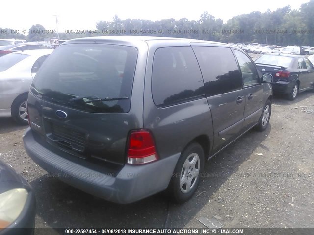 2FTZA54675BA41229 - 2005 FORD FREESTAR GRAY photo 4