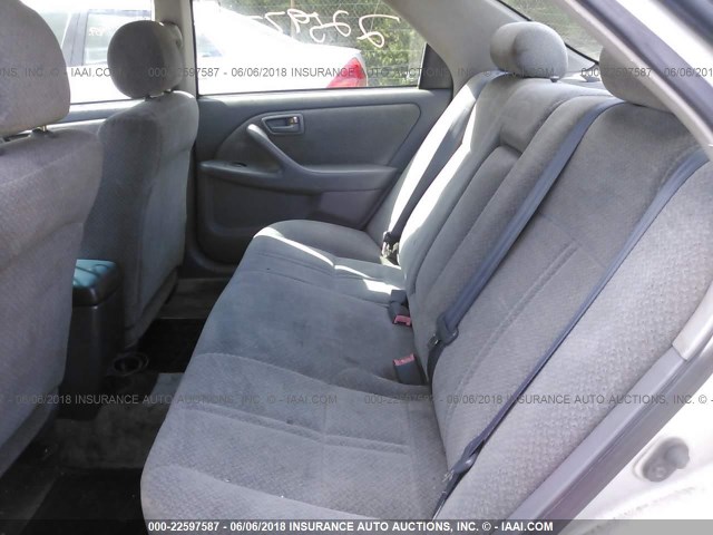 4T1BG22K31U031070 - 2001 TOYOTA CAMRY CE/LE/XLE SILVER photo 8
