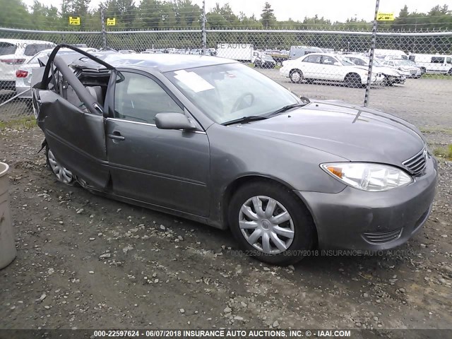 4T1BE32K65U958534 - 2005 TOYOTA CAMRY LE/XLE/SE 灰色 照片 1