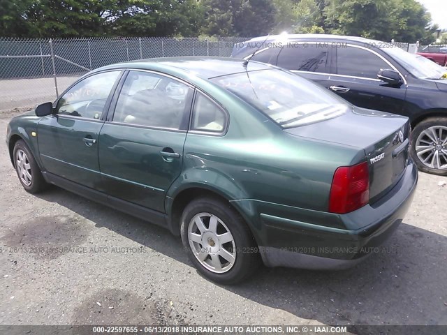 WVWPD63B7XE496902 - 1999 VOLKSWAGEN PASSAT GLX 绿色 照片 3