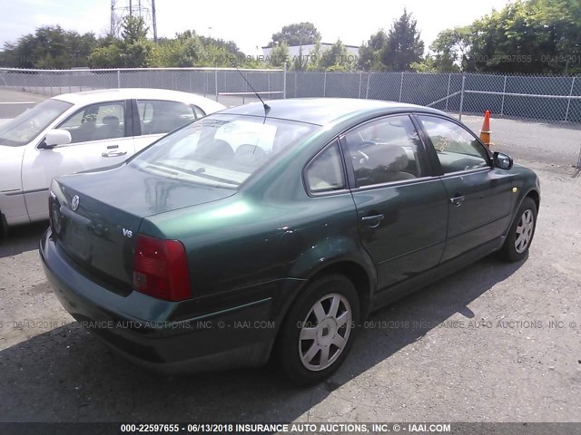 WVWPD63B7XE496902 - 1999 VOLKSWAGEN PASSAT GLX 绿色 照片 4