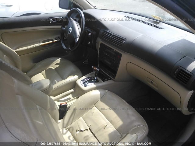 WVWPD63B7XE496902 - 1999 VOLKSWAGEN PASSAT GLX 绿色 照片 5