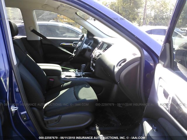 5N1DR2MN7HC650751 - 2017 NISSAN PATHFINDER S/SV/SL/PLATINUM 蓝色 照片 5