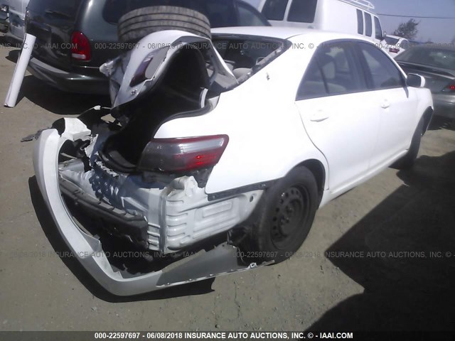 4T1BE46K87U552502 - 2007 TOYOTA CAMRY NEW GENERAT CE/LE/XLE/SE WHITE photo 4