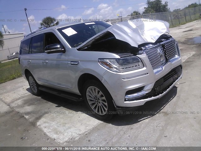 5LMJJ2NT8JEL04299 - 2018 LINCOLN NAVIGATOR PREMIER SILVER photo 1