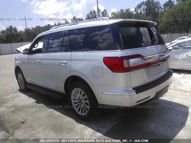 5LMJJ2NT8JEL04299 - 2018 LINCOLN NAVIGATOR PREMIER SILVER photo 3