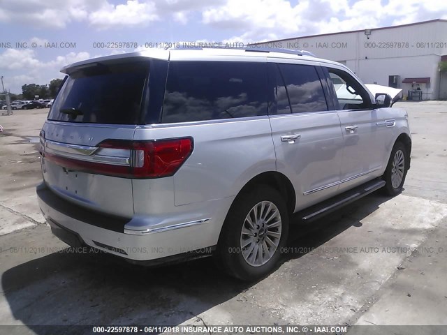 5LMJJ2NT8JEL04299 - 2018 LINCOLN NAVIGATOR PREMIER SILVER photo 4