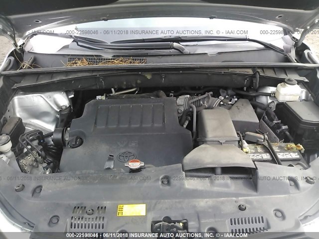 5TDJKRFH2GS263467 - 2016 TOYOTA HIGHLANDER XLE ვერცხლისფერი ფოტო 10