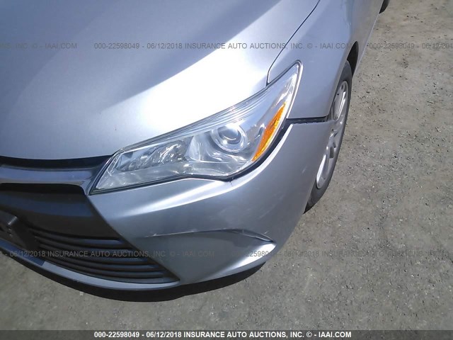 4T4BF1FK0FR453768 - 2015 TOYOTA CAMRY LE/XLE/SE/XSE SILVER photo 6