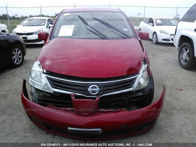 3N1BC1CPXAL369700 - 2010 NISSAN VERSA S/SL RED photo 6