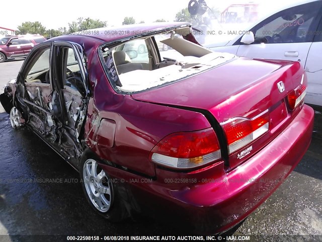 1HGCG56782A033921 - 2002 HONDA ACCORD SE RED photo 3