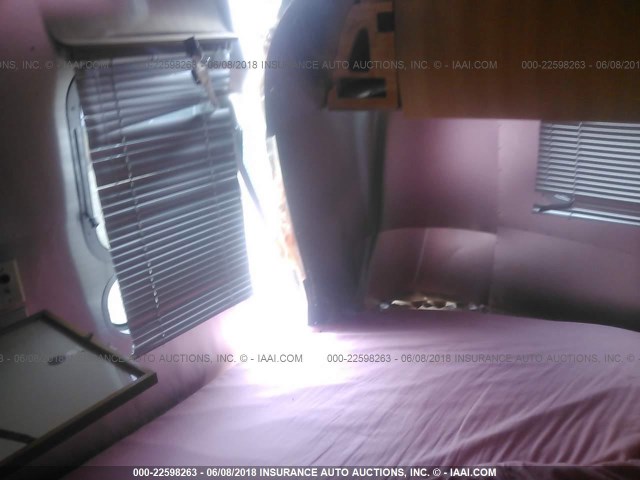 1STCPYJ225J518170 - 2005 AIRSTREAM TRAILER  SILVER photo 7