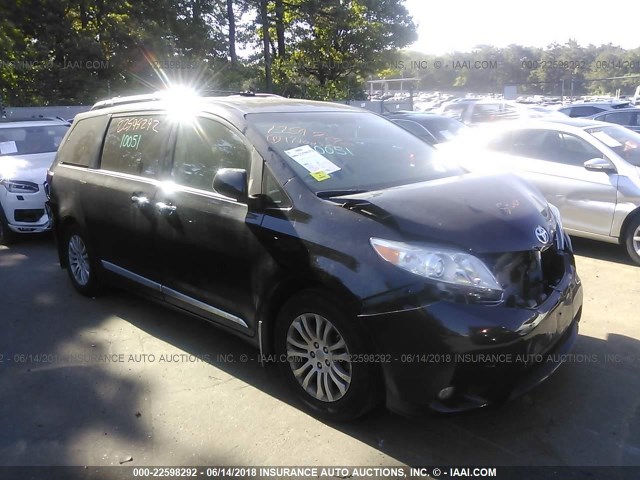 5TDYZ3DC1HS861369 - 2017 TOYOTA SIENNA XLE/LIMITED BLACK photo 1