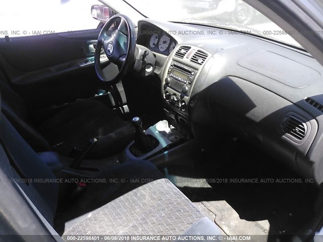 JM1BJ246521447727 - 2002 MAZDA PROTEGE PR5 银色 照片 5