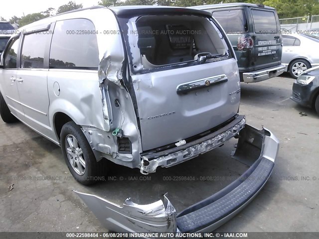 2A4RR5D10AR351263 - 2010 CHRYSLER TOWN & COUNTRY TOURING SILVER photo 6