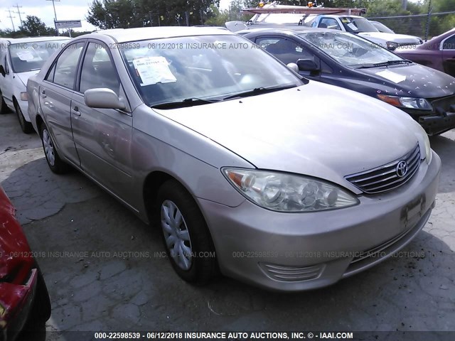 4T1BE32K95U100460 - 2005 TOYOTA CAMRY LE/XLE/SE ოქროსფერი ფოტო 1