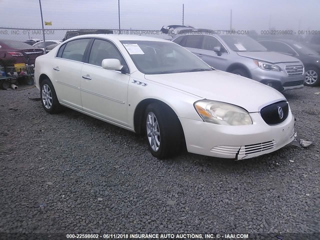 1G4HD57248U136644 - 2008 BUICK LUCERNE CXL WHITE photo 1