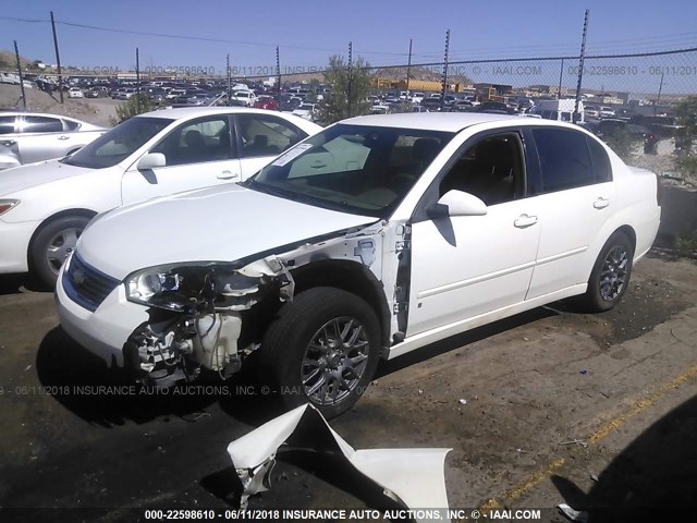 1G1ZT58N98F134017 - 2008 CHEVROLET MALIBU LT/CLASSIC WHITE photo 2