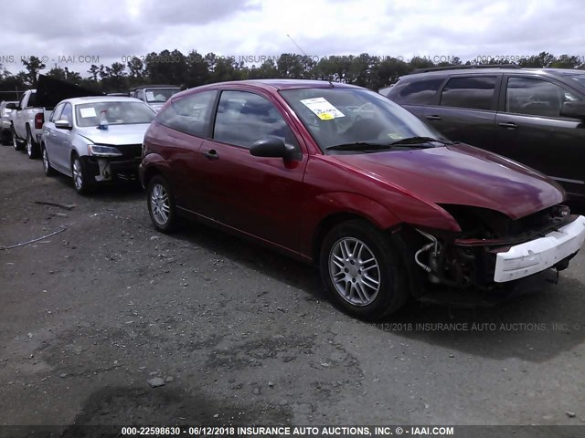 3FAFP31N05R105099 - 2005 FORD FOCUS ZX3 RED photo 1