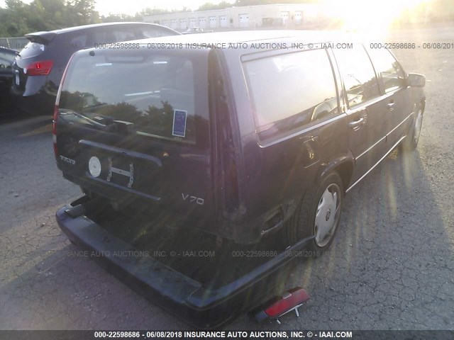 YV1LW55AXX2554245 - 1999 VOLVO V70 BLUE photo 4