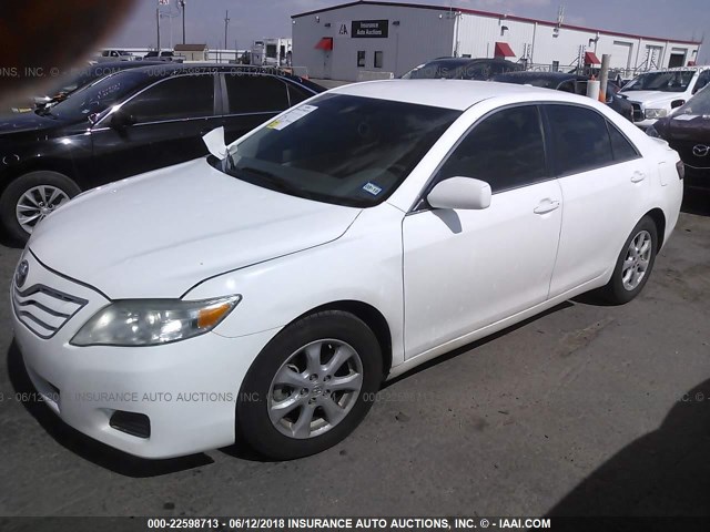 4T4BF3EK8BR198181 - 2011 TOYOTA CAMRY SE/LE/XLE WHITE photo 2