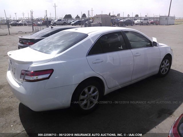 4T4BF3EK8BR198181 - 2011 TOYOTA CAMRY SE/LE/XLE WHITE photo 4