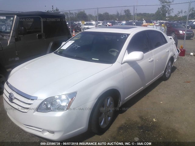 4T1BK36B76U109789 - 2006 TOYOTA AVALON XL/XLS/TOURING/LIMITED WHITE photo 2