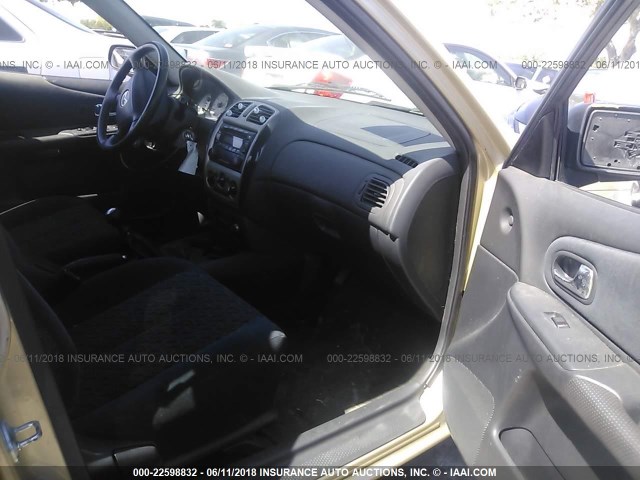 JM1BJ225410419755 - 2001 MAZDA PROTEGE LX/ES ოქროსფერი ფოტო 5