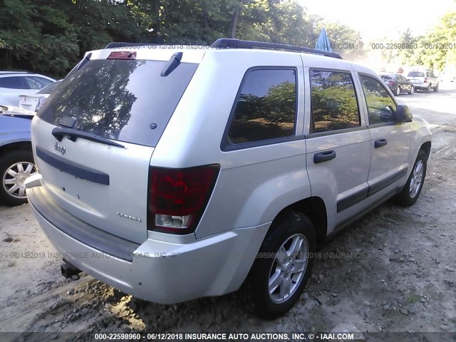 1J4GR48K85C580826 - 2005 JEEP GRAND CHEROKEE LAREDO/COLUMBIA/FREEDOM 银色 照片 4