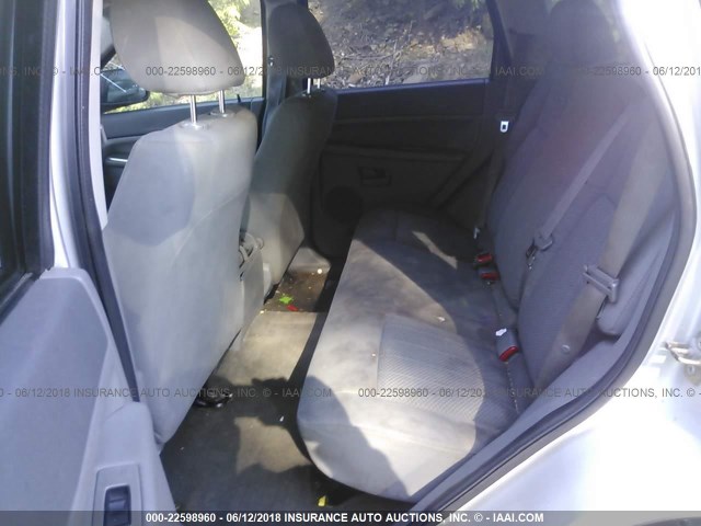 1J4GR48K85C580826 - 2005 JEEP GRAND CHEROKEE LAREDO/COLUMBIA/FREEDOM 银色 照片 8