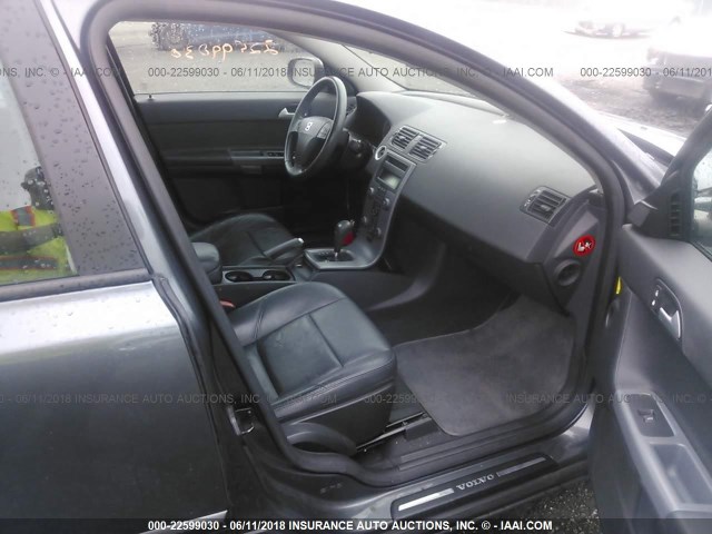 YV1MS382672307457 - 2007 VOLVO S40 2.4I GRAY photo 5