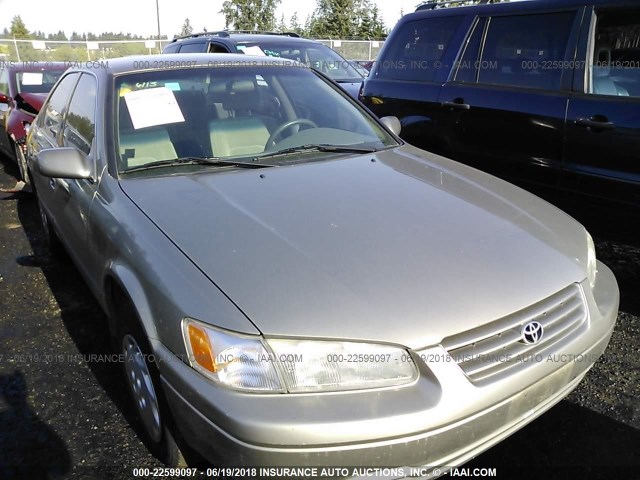 JT2BG22K3W0255404 - 1998 TOYOTA CAMRY CE/LE/XLE GRAY photo 1