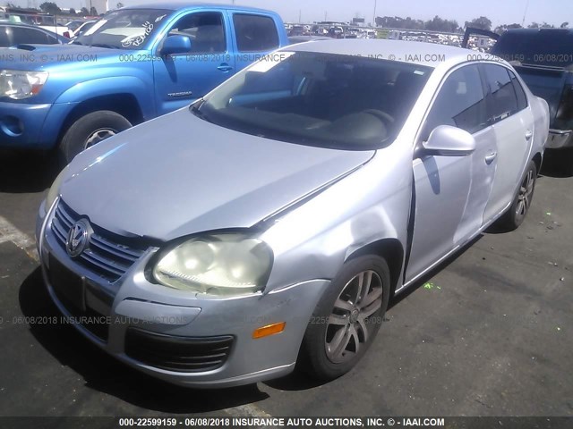 3VWRF71K86M698004 - 2006 VOLKSWAGEN JETTA 2.5 SILVER photo 2