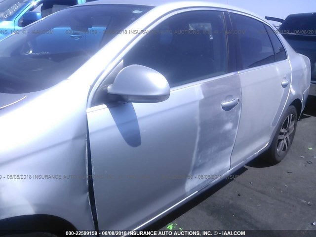 3VWRF71K86M698004 - 2006 VOLKSWAGEN JETTA 2.5 SILVER photo 6