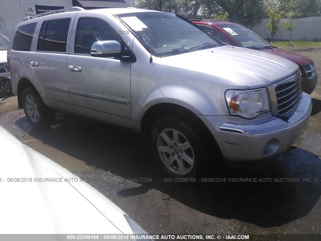 1A8HW58N98F117575 - 2008 CHRYSLER ASPEN LIMITED SILVER photo 1