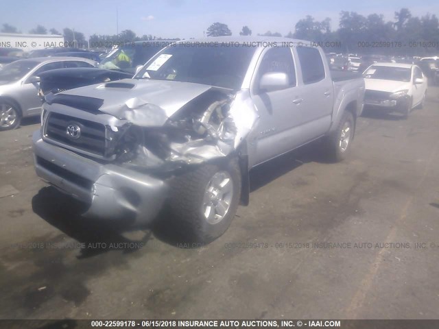 3TMLU4EN8AM054383 - 2010 TOYOTA TACOMA DOUBLE CAB 银色 照片 2