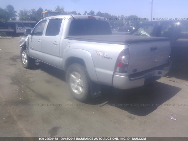 3TMLU4EN8AM054383 - 2010 TOYOTA TACOMA DOUBLE CAB 银色 照片 3