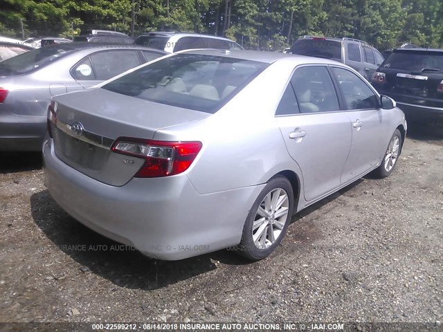 4T4BF1FK0DR276751 - 2013 TOYOTA CAMRY L/SE/LE/XLE 银色 照片 4