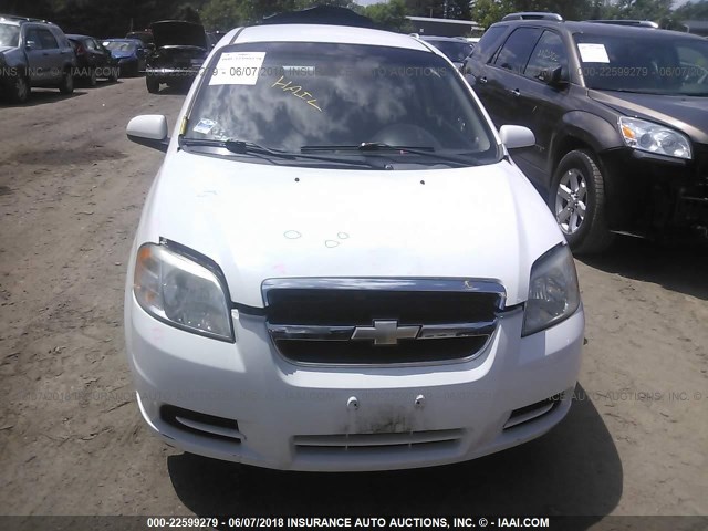 KL1TD56668B143536 - 2008 CHEVROLET AVEO LS WHITE photo 6