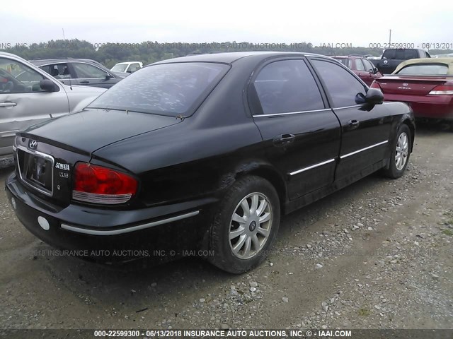 KMHWF35HX3A822002 - 2003 HYUNDAI SONATA GLS/LX BLACK photo 4