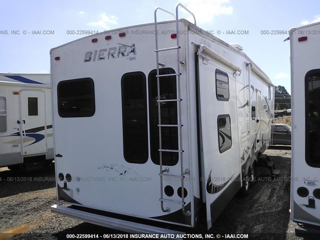 4X4FSEG278J032842 - 2008 FOREST RIVER SIERRA  WHITE photo 4