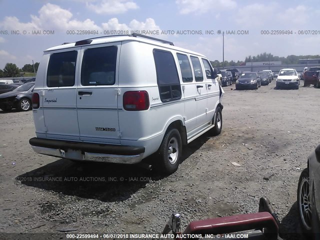 2B6HB11X9WK114492 - 1998 DODGE RAM VAN B1500 WHITE photo 4