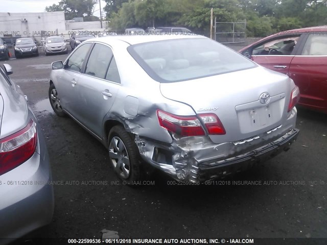 4T1BE46K08U203397 - 2008 TOYOTA CAMRY CE/LE/XLE/SE SILVER photo 3