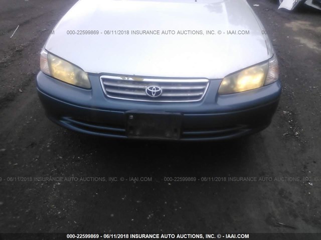 4T1BG22K91U053476 - 2001 TOYOTA CAMRY CE/LE/XLE 银色 照片 6