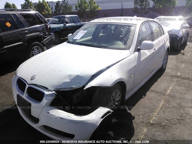 WBAPH77549NM30788 - 2009 BMW 328 I WHITE photo 2