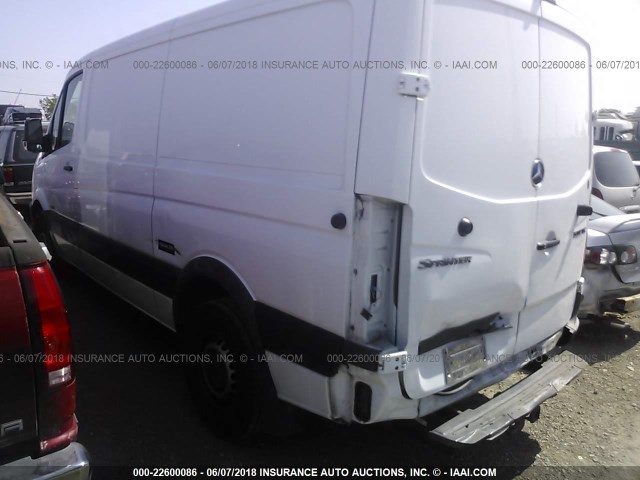 WD3PE7CC4D5766458 - 2013 MERCEDES-BENZ SPRINTER 2500 WHITE photo 3