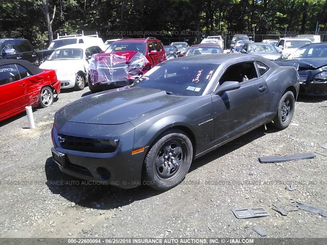 2G1FA1ED2B9168541 - 2011 CHEVROLET CAMARO LS GRAY photo 2