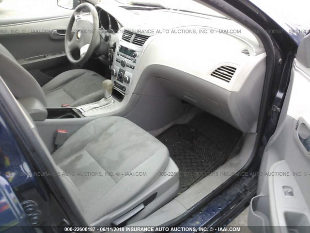 1G1ZB5E15BF264694 - 2011 CHEVROLET MALIBU LS ლურჯი ფოტო 5