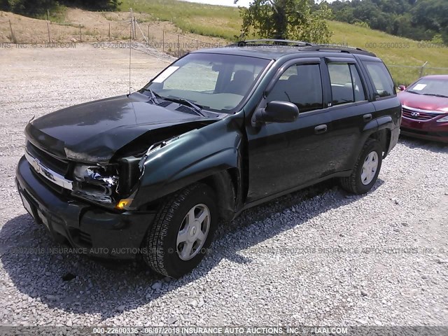 1GNDT13S832359737 - 2003 CHEVROLET TRAILBLAZER  GREEN photo 2