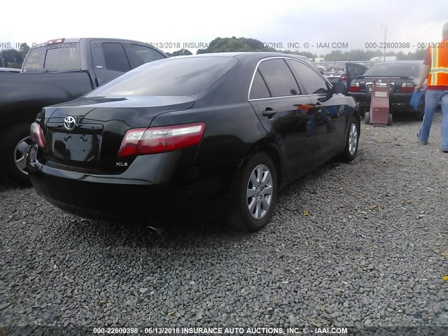 JTNBE46K473023537 - 2007 TOYOTA CAMRY NEW GENERAT CE/LE/XLE/SE BLACK photo 4
